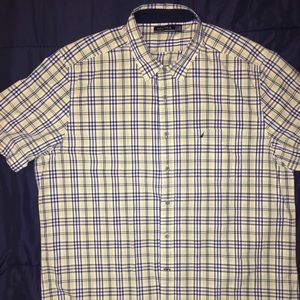 Men’s Nautica short sleeve button down shirt